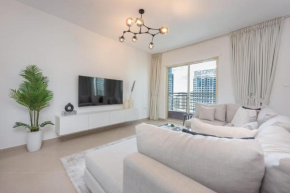 2 Bedroom in Icon Tower with Lovely Balcony Views